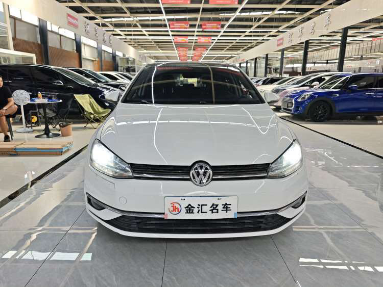 Volkswagen Golf 2020 #2 Volkswagen Golf 2020 car image #2