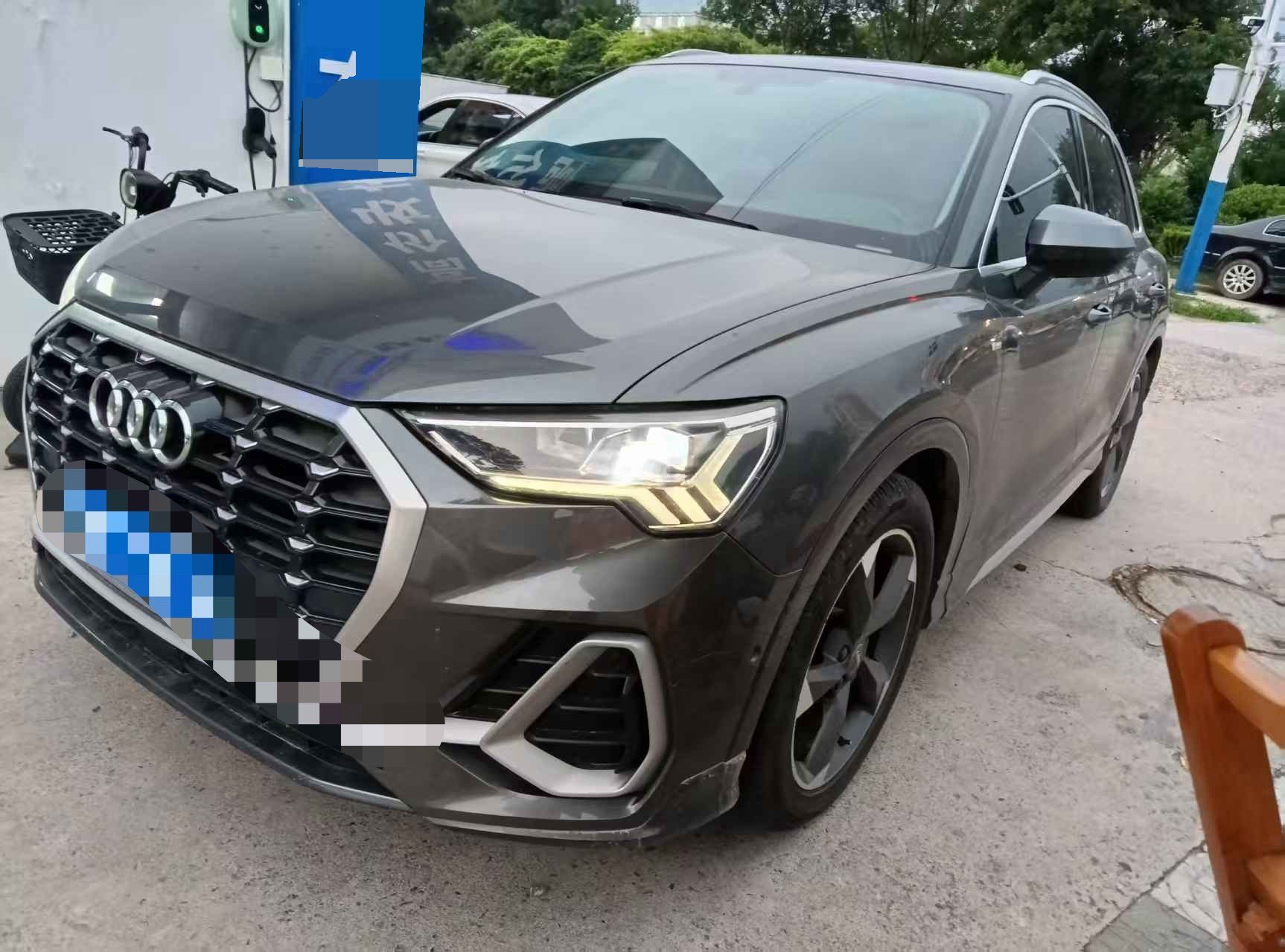 Audi Q3 2021 car image 