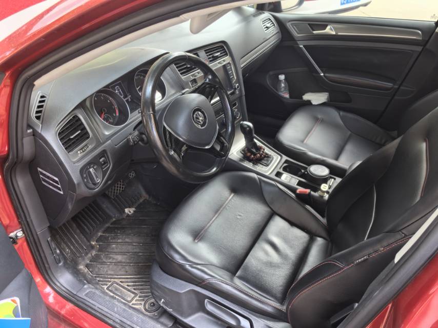 Volkswagen Golf 2016 car image #2