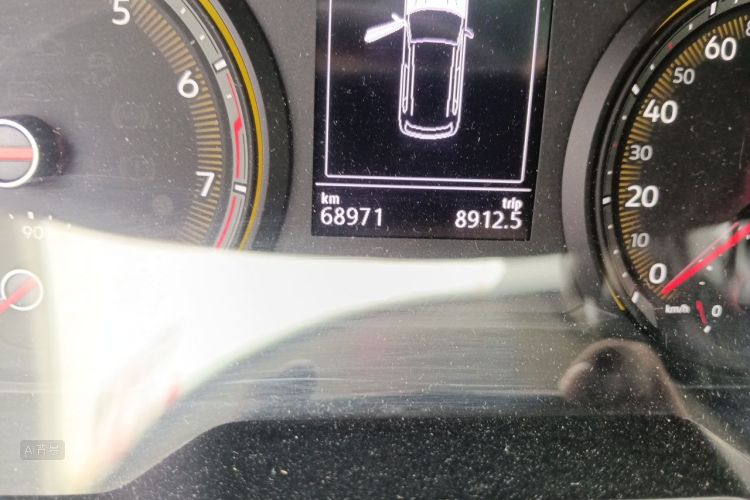 Volkswagen Tharu 2019 car image #14