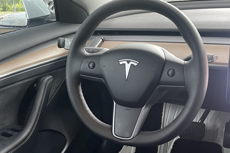 Tesla Model 3 2023 #14 Tesla Model 3 2023 car image #14