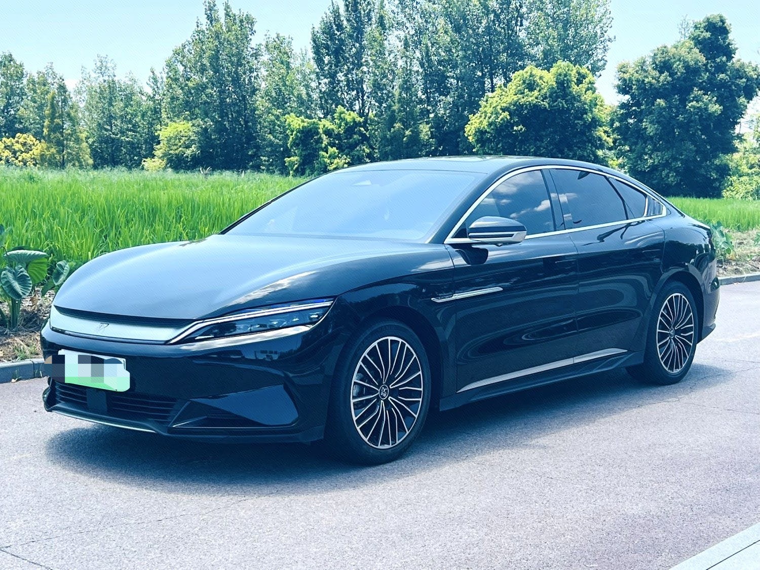BYD Han 2023 BYD Han 2023 car image