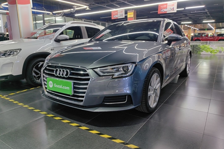 Audi A3 2020 car image #2