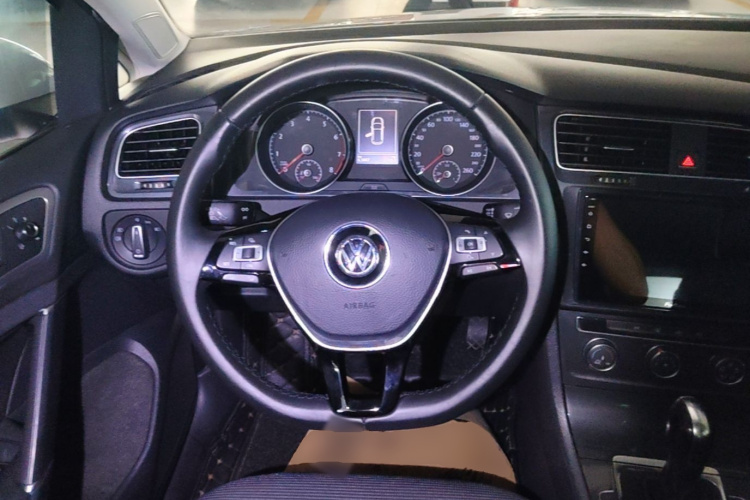Volkswagen Golf 2018 #11 Volkswagen Golf 2018 car image #11