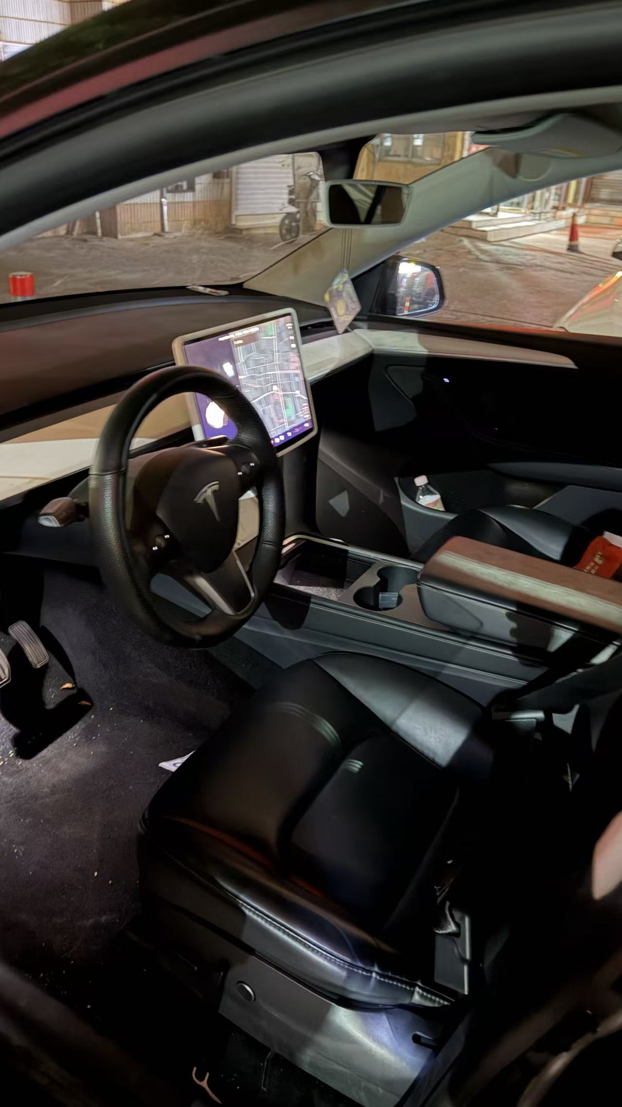 Tesla Model Y 2021 #7 Tesla Model Y 2021 car image #7