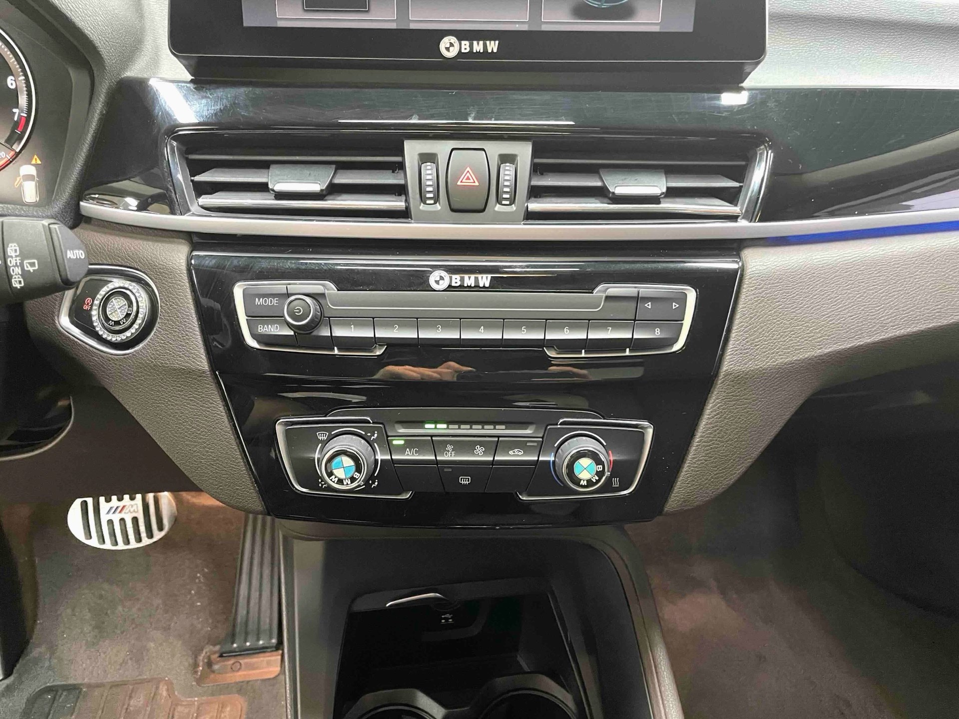 BMW X1 2023 car image #6