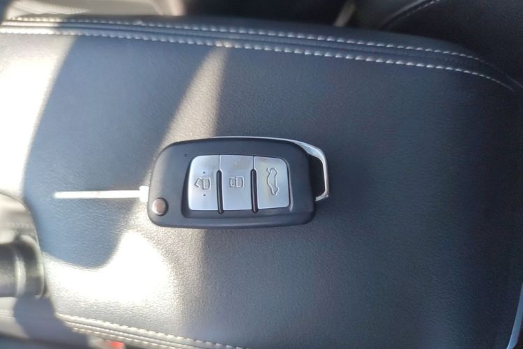GEELY Emgrand 2022 car image #10