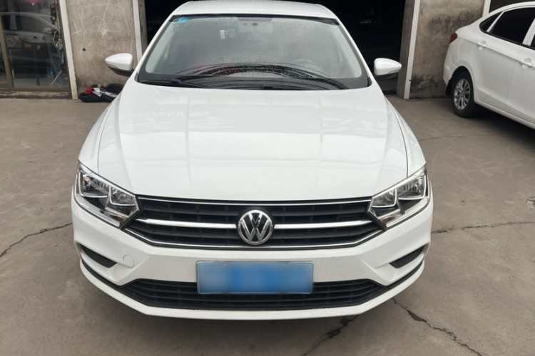 Volkswagen Bora 2016 car image #7