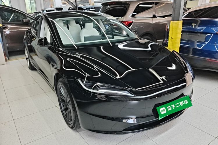 Tesla Model 3 2023 car image #4