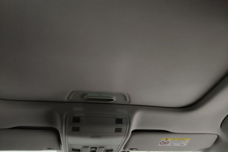 Volkswagen Bora 2023 car image #18