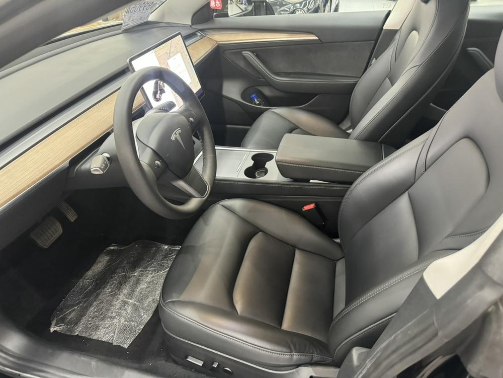 Tesla Model 3 2021 car image #12