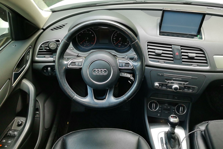 Audi Q3 2016 #12 Audi Q3 2016 car image #12