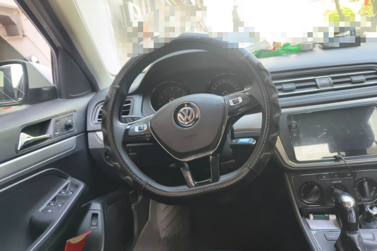 Volkswagen Lavida 2020 car image #11