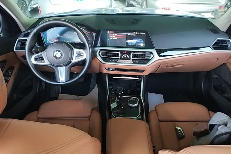 BMW 3 Series 2020 #10 BMW 3 Series 2020 car image #10