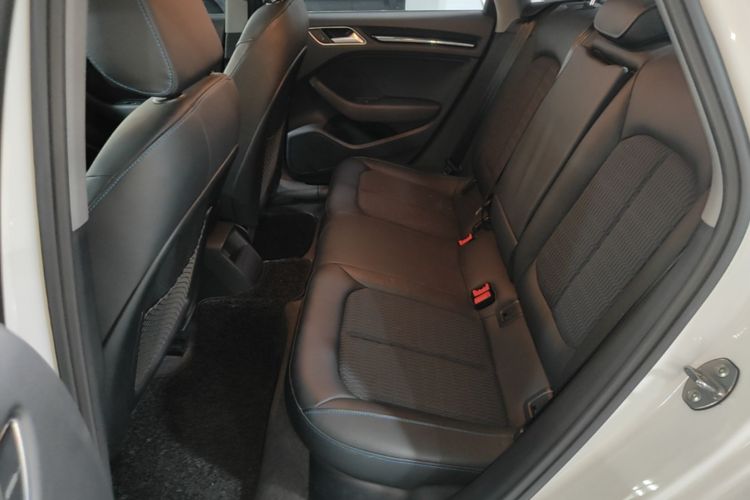 Audi A3 2020 car image #17