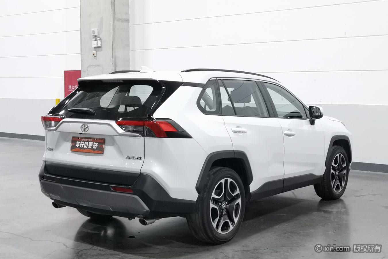 Toyota RAV4 2021 car image #3