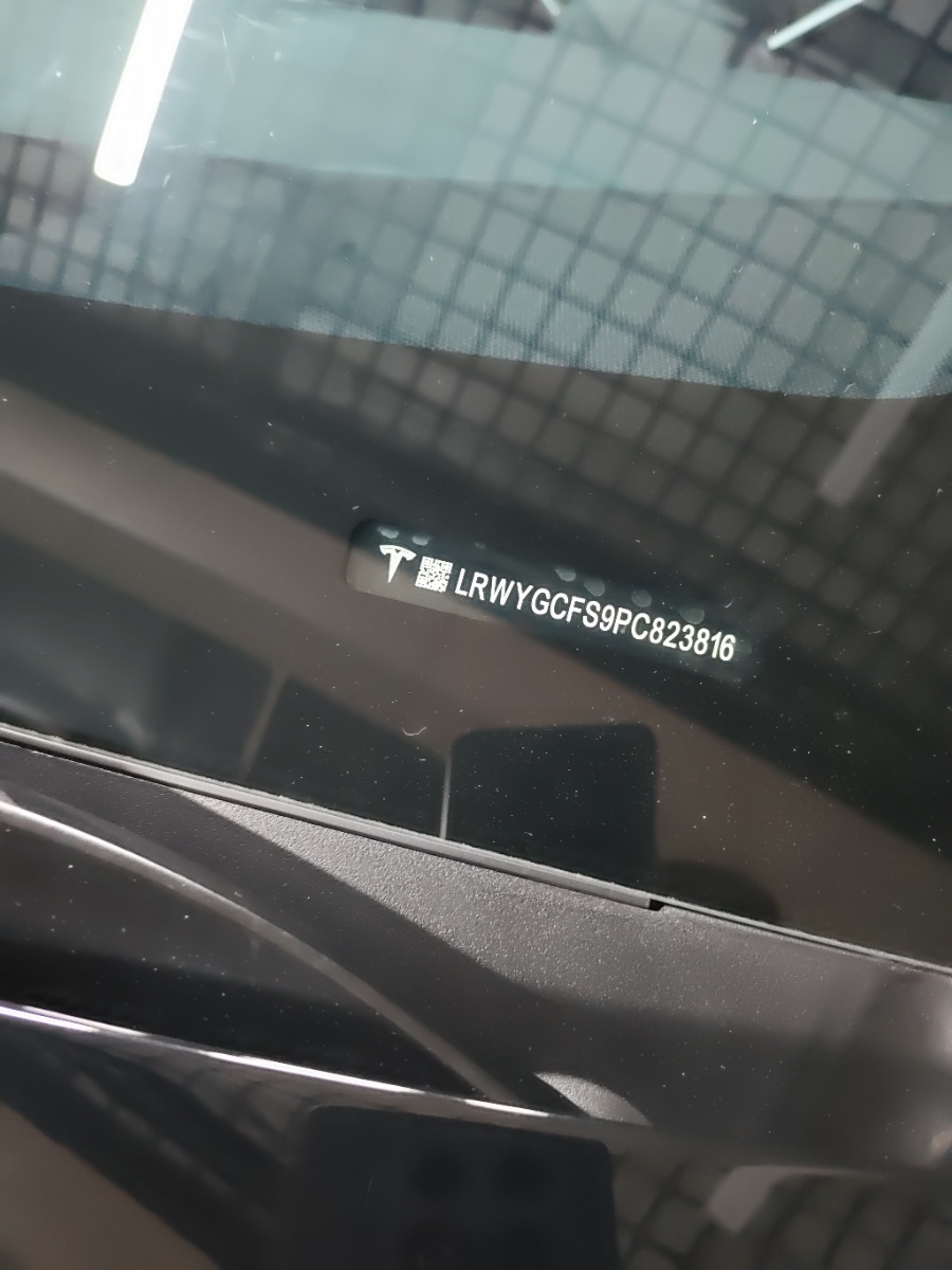 Tesla Model Y 2023 #7 Tesla Model Y 2023 car image #7