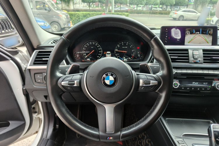 BMW 3 Series 2018 #11 BMW 3 Series 2018 immagine di auto #11