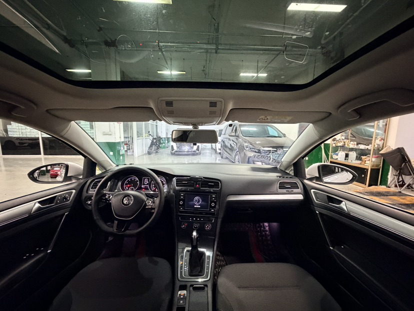 Volkswagen Golf 2018 #5 Volkswagen Golf 2018 صورة سيارة #5