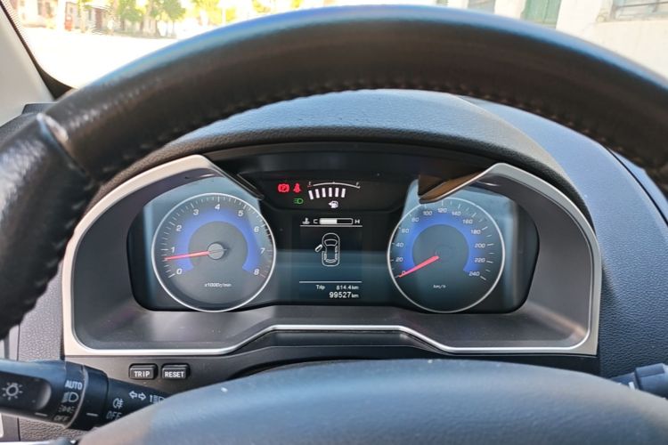 GEELY Emgrand 2016 #12 GEELY Emgrand 2016 image de voiture #12