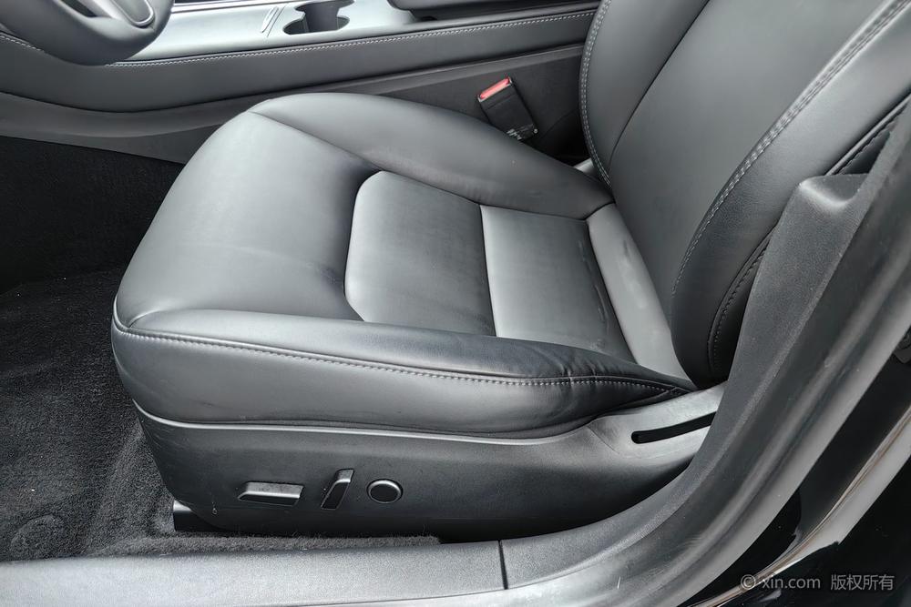 Tesla Model 3 2022 car image #17