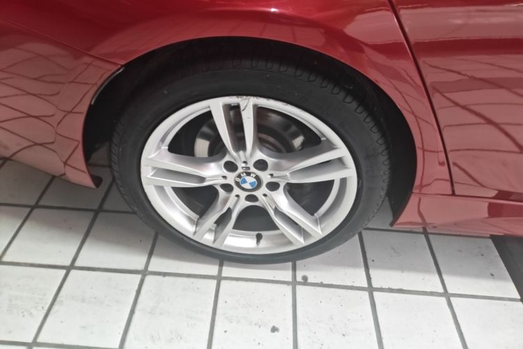 BMW 3 Series 2018 #10 BMW 3 Series 2018 car image #10