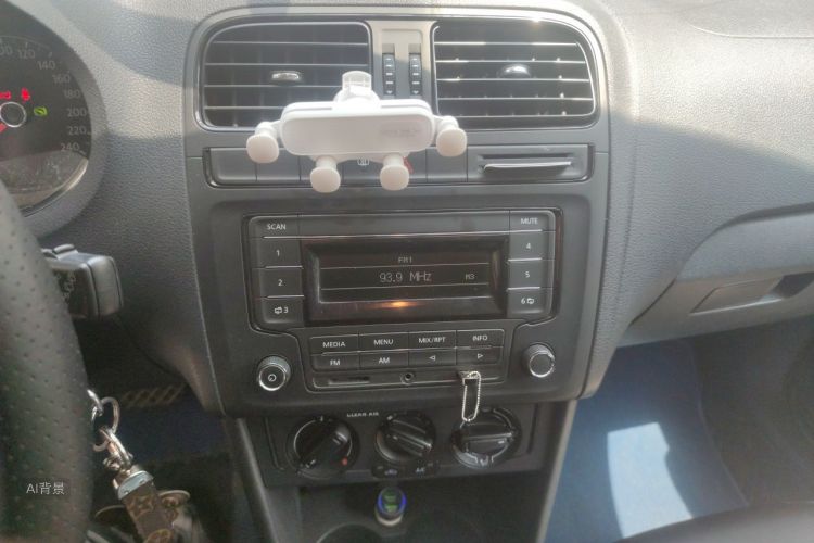 Volkswagen Polo 2016 #15 Volkswagen Polo 2016 car image #15