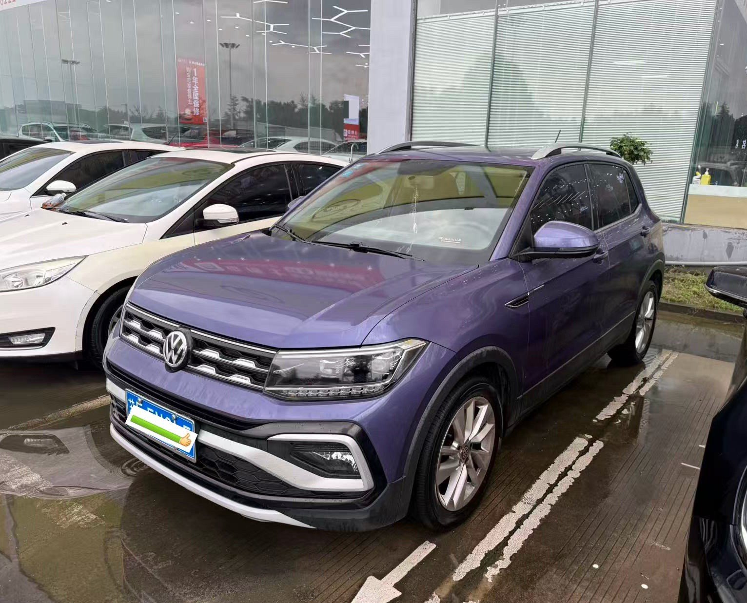 Volkswagen T-Cross 2020 car image 