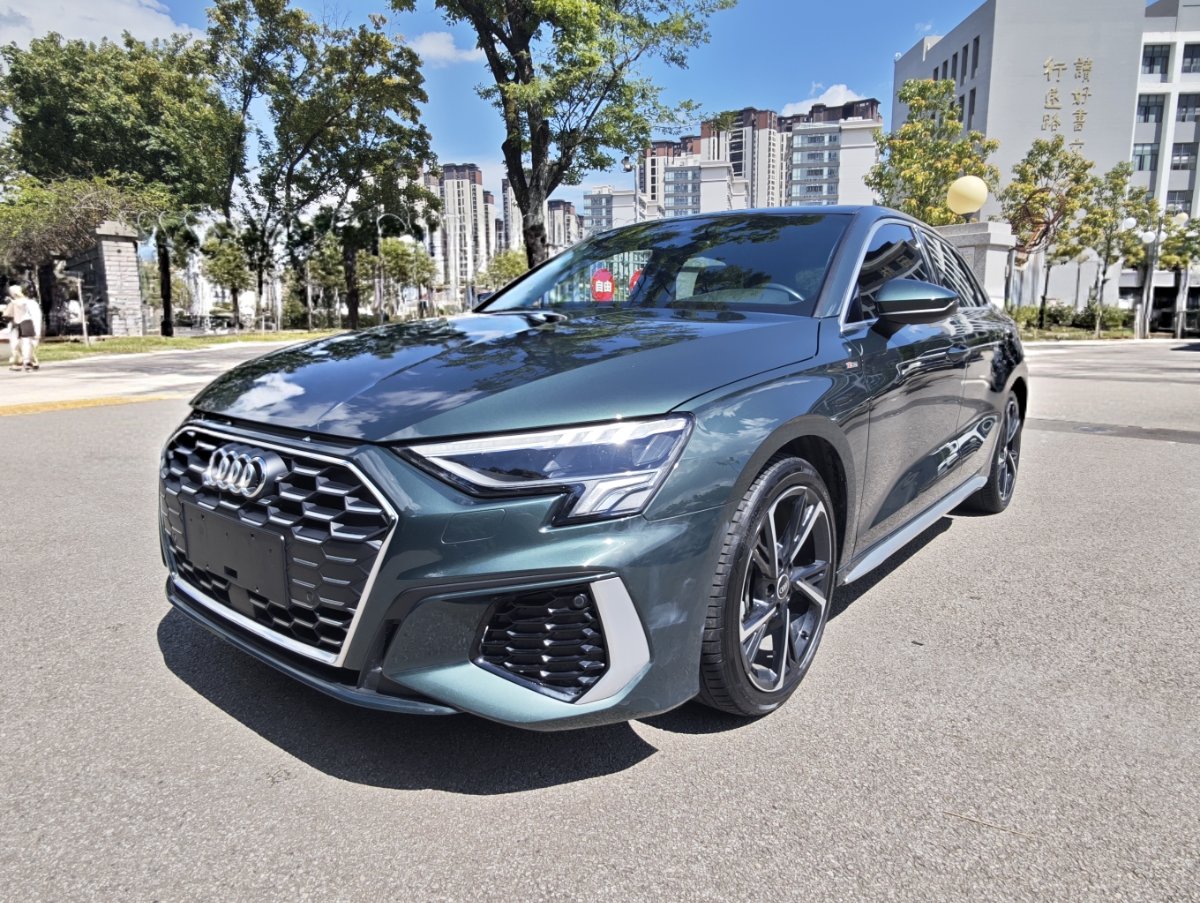 Audi A3 2022 car image 