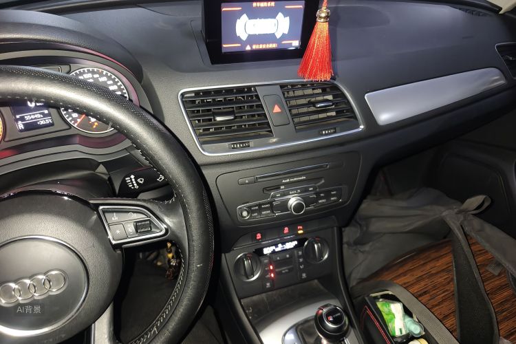 Audi Q3 2017 immagine di auto #15