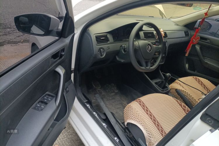 Volkswagen Santana 2017 car image #18