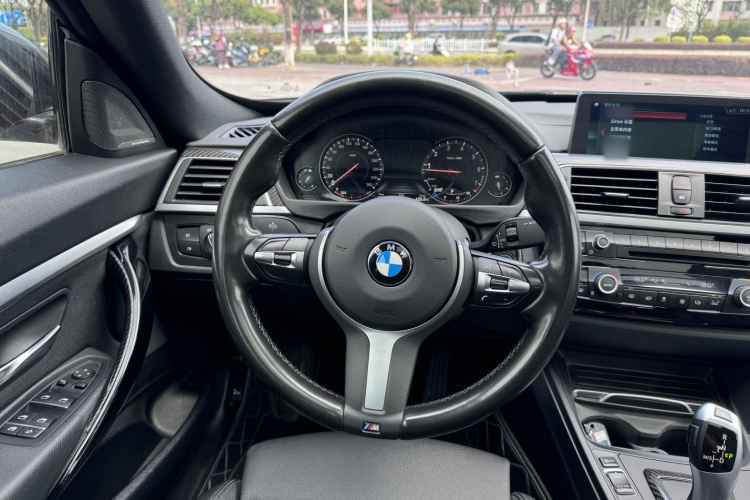BMW 3 Series GT 2019 car image #11