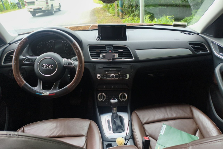 Audi Q3 2015 #11 Audi Q3 2015 car image #11