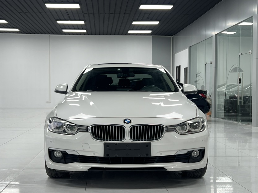 BMW 3 Series 2018 car image #2