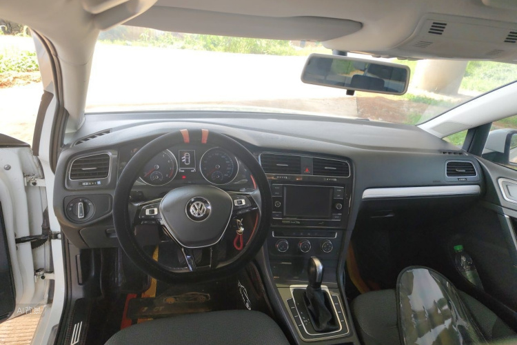 Volkswagen Golf 2019 #11 Volkswagen Golf 2019 car image #11