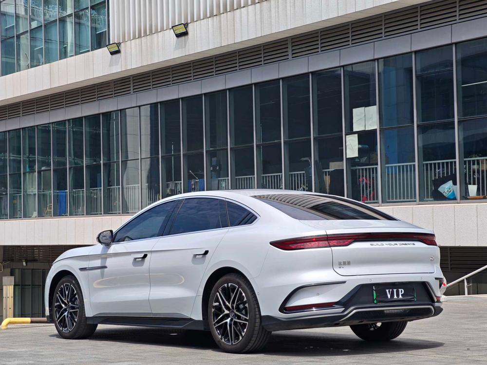 BYD Han 2025 immagine di auto #5