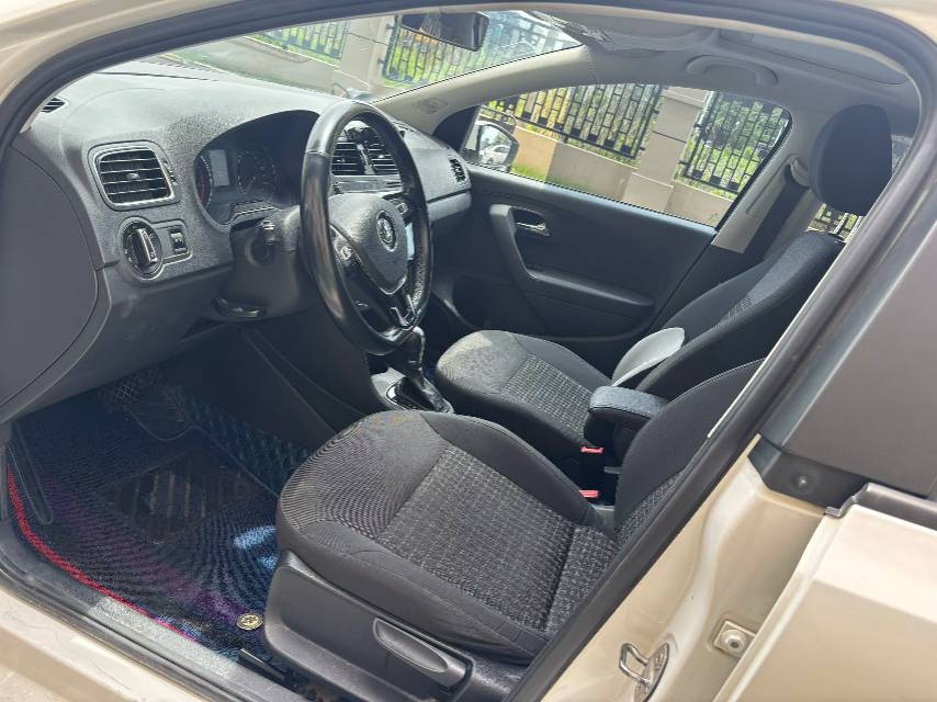 Volkswagen Polo 2017 car image #8