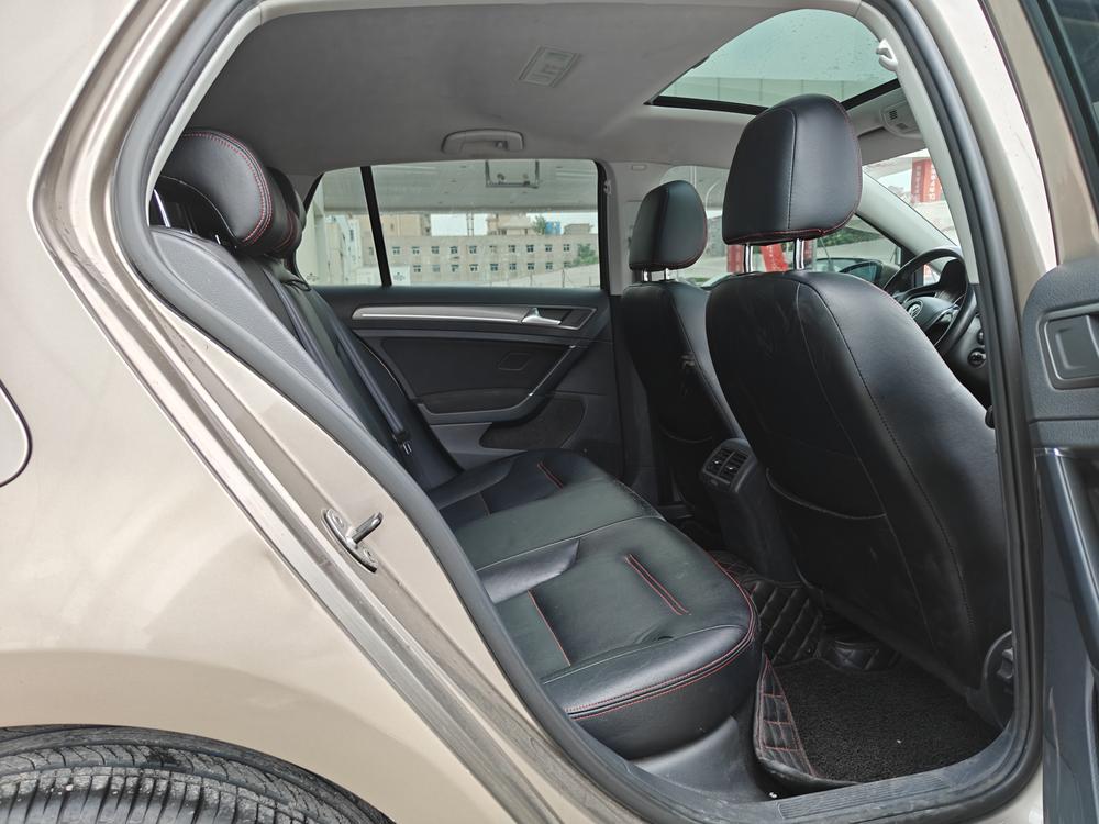 Volkswagen Golf 2014 car image #18