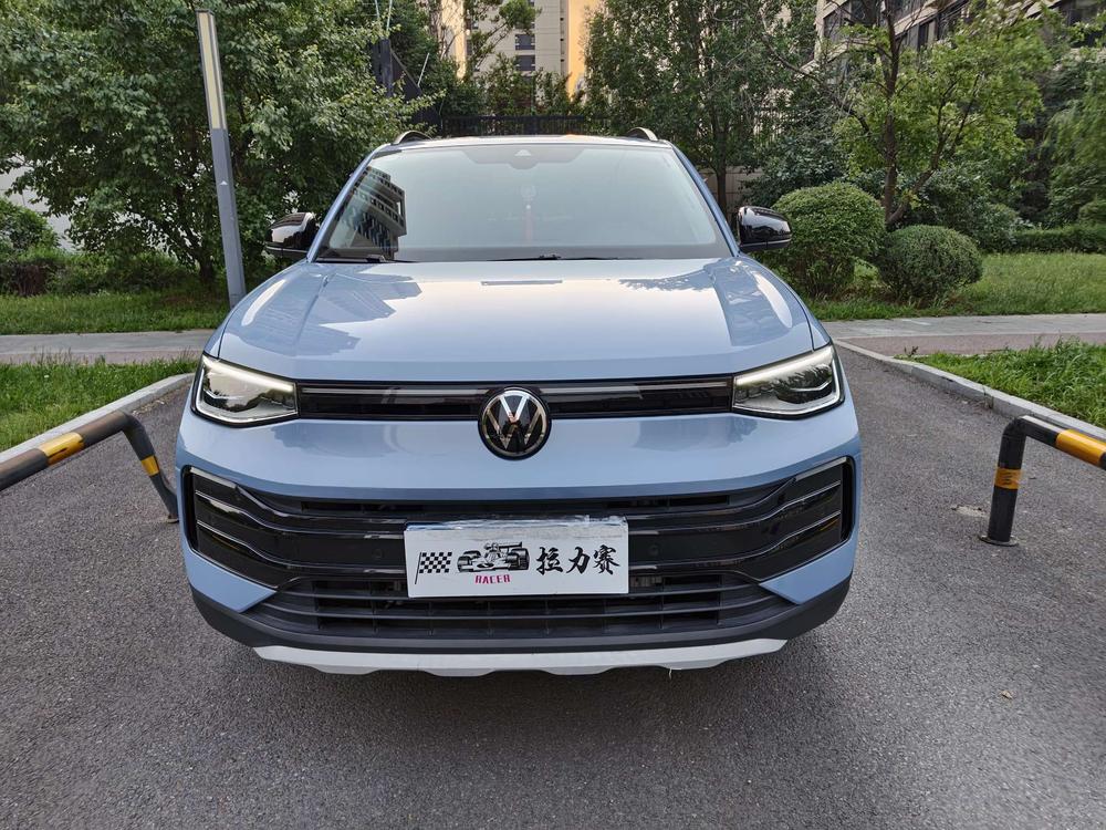 Volkswagen Tharu 2024 car image #2