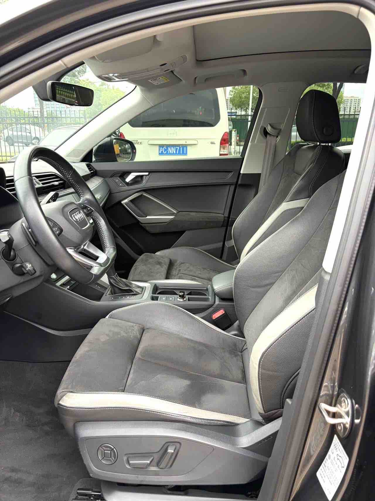 Audi Q3 2020 #4 Audi Q3 2020 car image #4