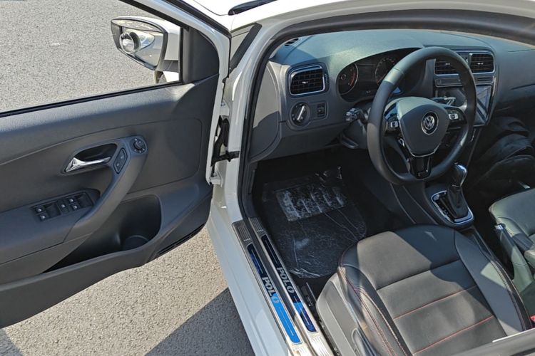 Volkswagen Polo 2019 #16 Volkswagen Polo 2019 car image #16