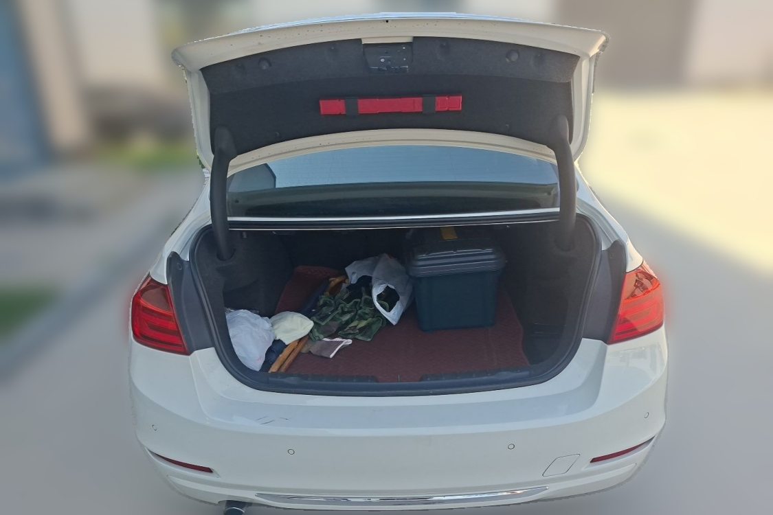 BMW 3 Series 2012 #8 BMW 3 Series 2012 car image #8