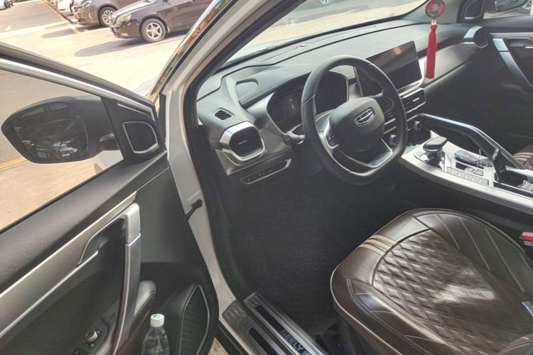 GEELY Coolray 2022 immagine di auto #16