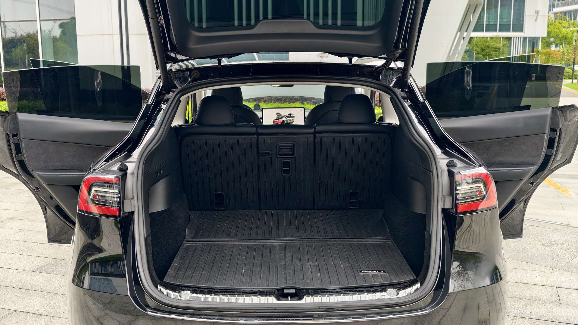 Tesla Model Y 2022 imagem de carro #9
