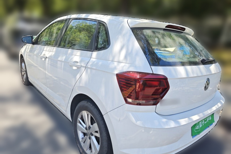 Volkswagen Polo 2019 car image #5