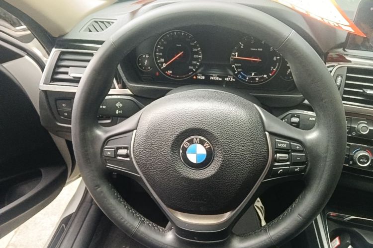 BMW 3 Series 2019 #11 BMW 3 Series 2019 car image #11