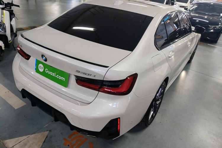 BMW 3 Series 2025 #7 BMW 3 Series 2025 car image #7