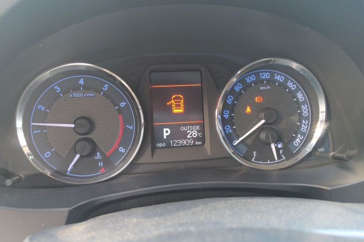 Toyota Corolla 2016 car image #12