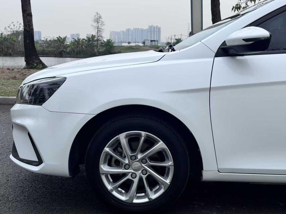 GEELY Emgrand 2020 immagine di auto #10