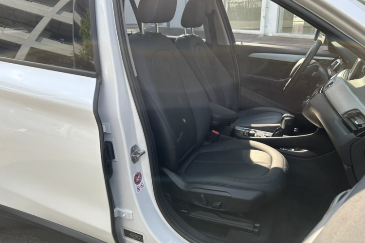 BMW X1 2017 immagine di auto #23